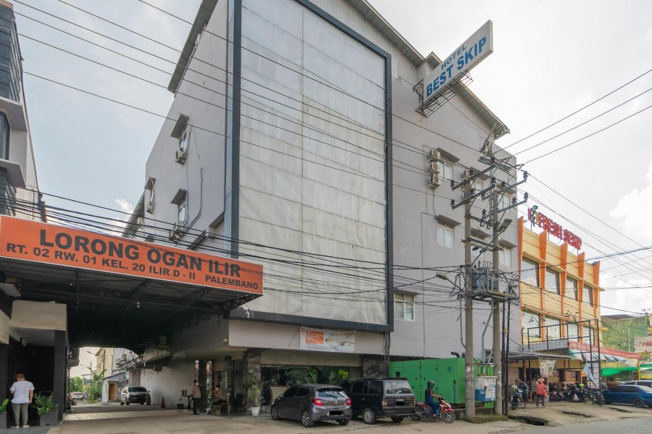 Urbanview Hotel Best Skip Palembang Exterior photo